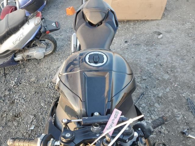 2024 Kawasaki ZX1002 L