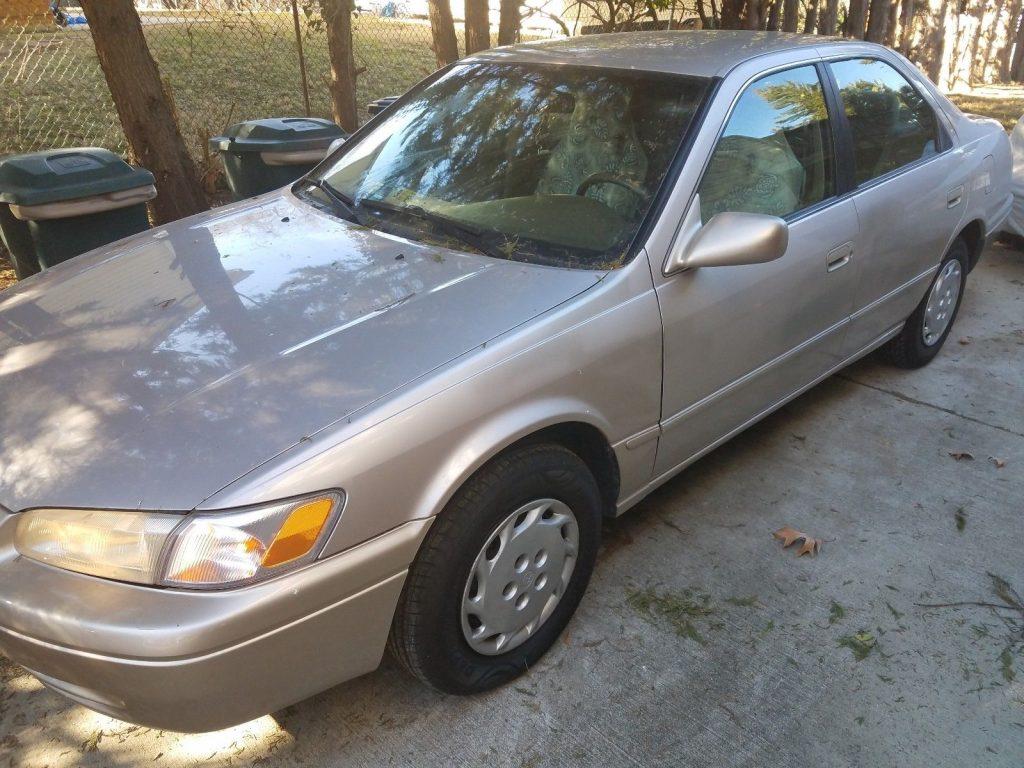 1997 Toyota Camry LE – well maintained