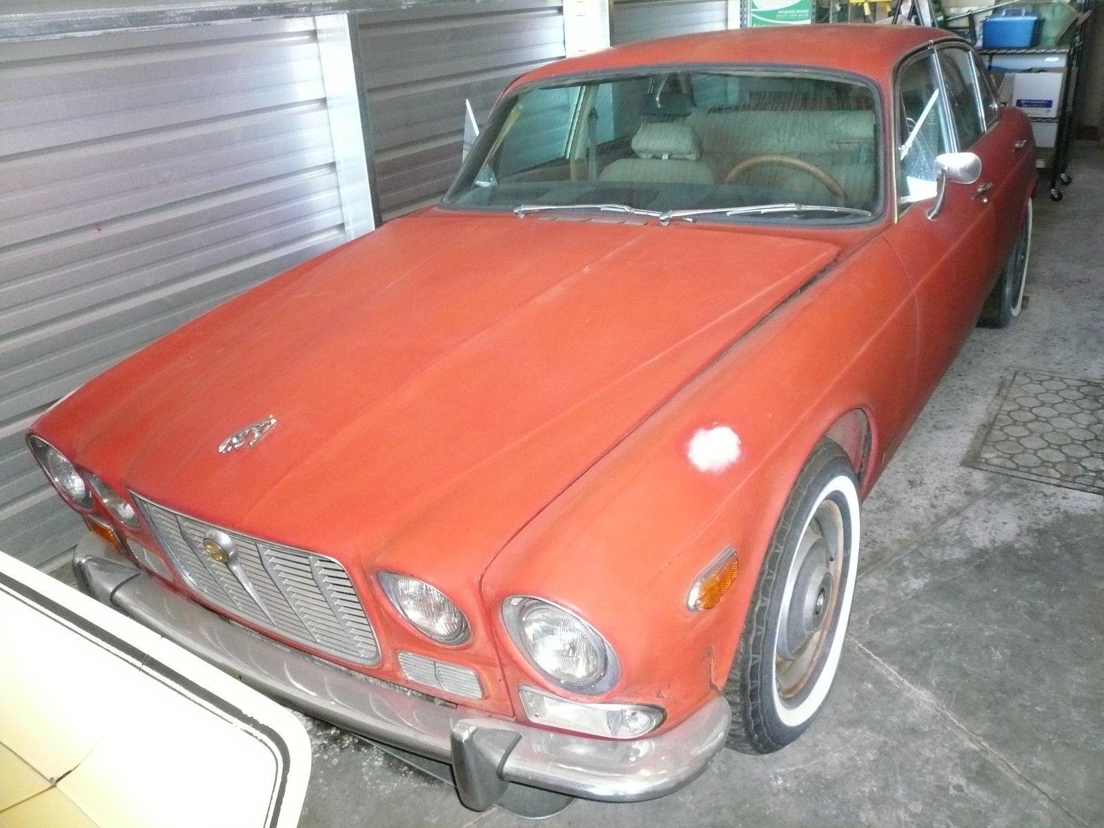 NICE 1972 Jaguar XJ6 Sedan @ Salvage cars for sale